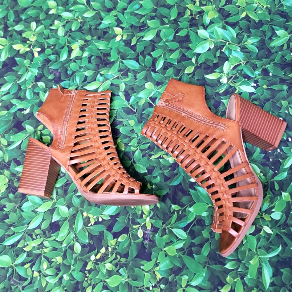 A.N.A. Strappy Sandals Size 10